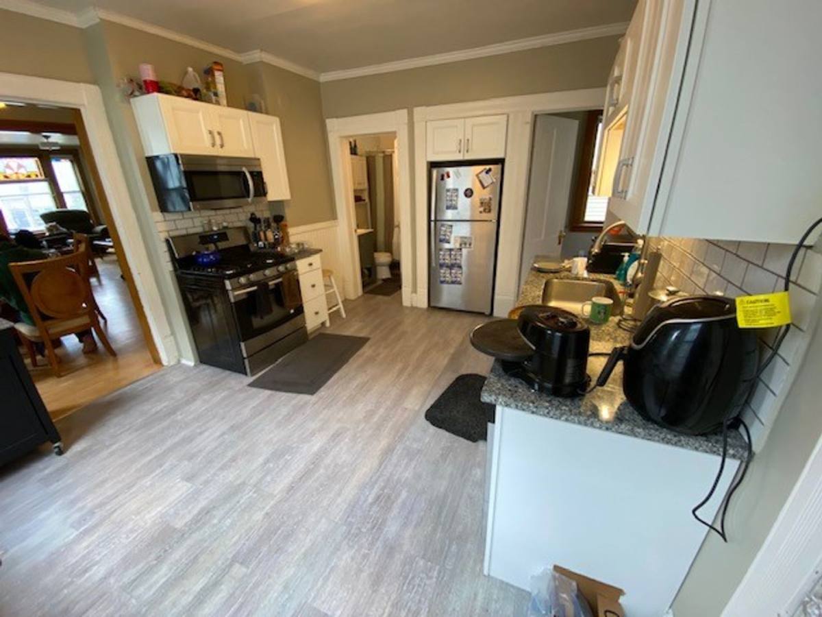 Apartment for rent at 1832-34 N Warren Ave, Milwaukee, WI 53202