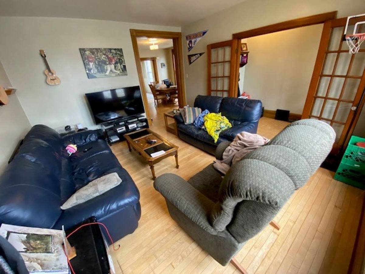 Apartment for rent at 1832-34 N Warren Ave, Milwaukee, WI 53202