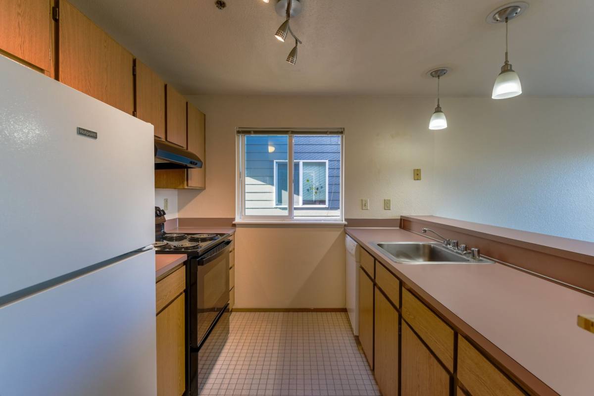 Apartment for rent at 4422 Francis Ave N, Seattle, WA 98103
