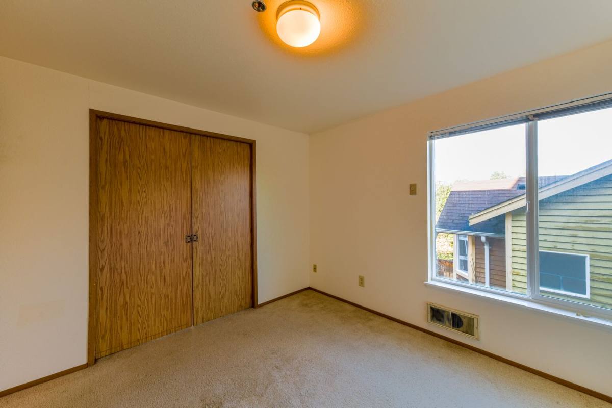 Apartment for rent at 4422 Francis Ave N, Seattle, WA 98103