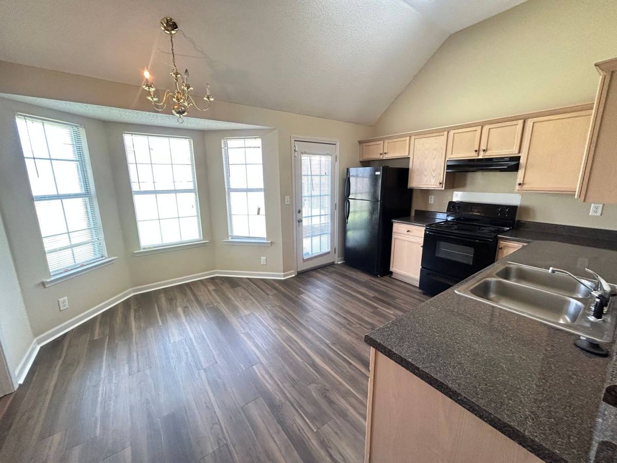 House for rent at 4806 Ashcroft Dr, Memphis, TN 38125