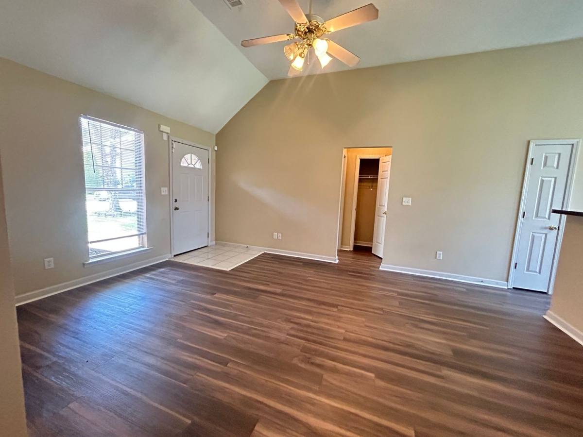 House for rent at 4806 Ashcroft Dr, Memphis, TN 38125