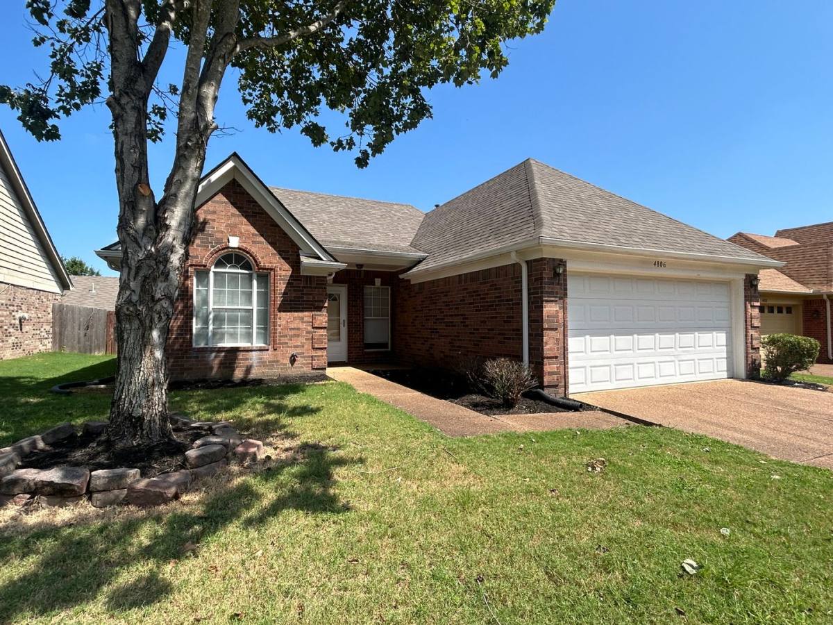House for rent at 4806 Ashcroft Dr, Memphis, TN 38125