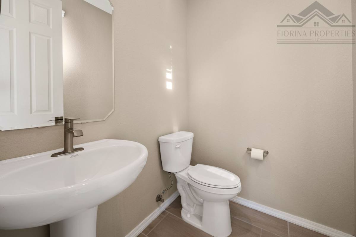Townhouse for rent at 4650 Rail Runner Rd, Santa Fe, NM 87507
