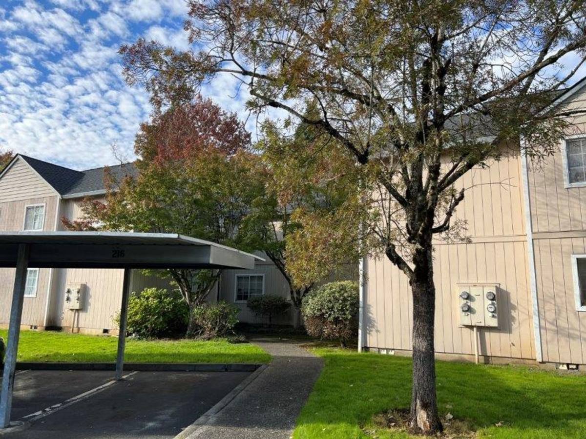 Apartment for rent at 2404 SE 161st Court, Vancouver, WA 98683