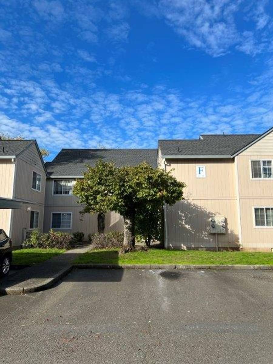 Apartment for rent at 2404 SE 161st Court, Vancouver, WA 98683