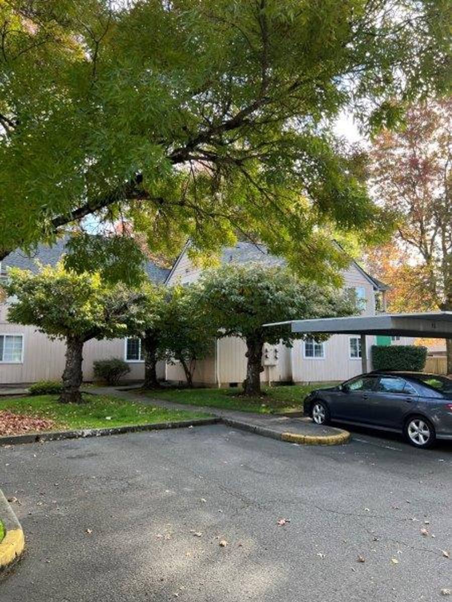 Apartment for rent at 2404 SE 161st Court, Vancouver, WA 98683
