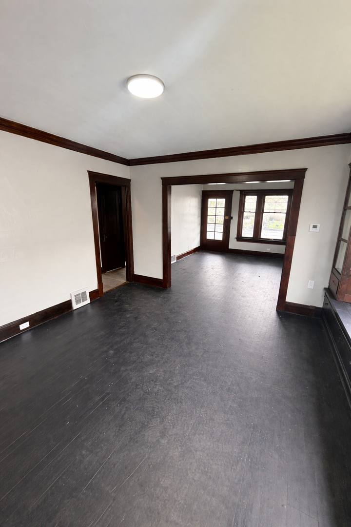 Apartment for rent at 9529 Mount Auburn Ave, Cleveland, OH 44104
