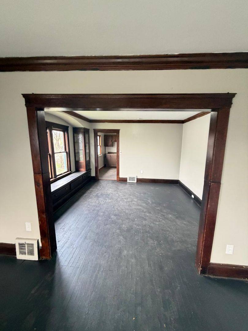 Apartment for rent at 9529 Mount Auburn Ave, Cleveland, OH 44104