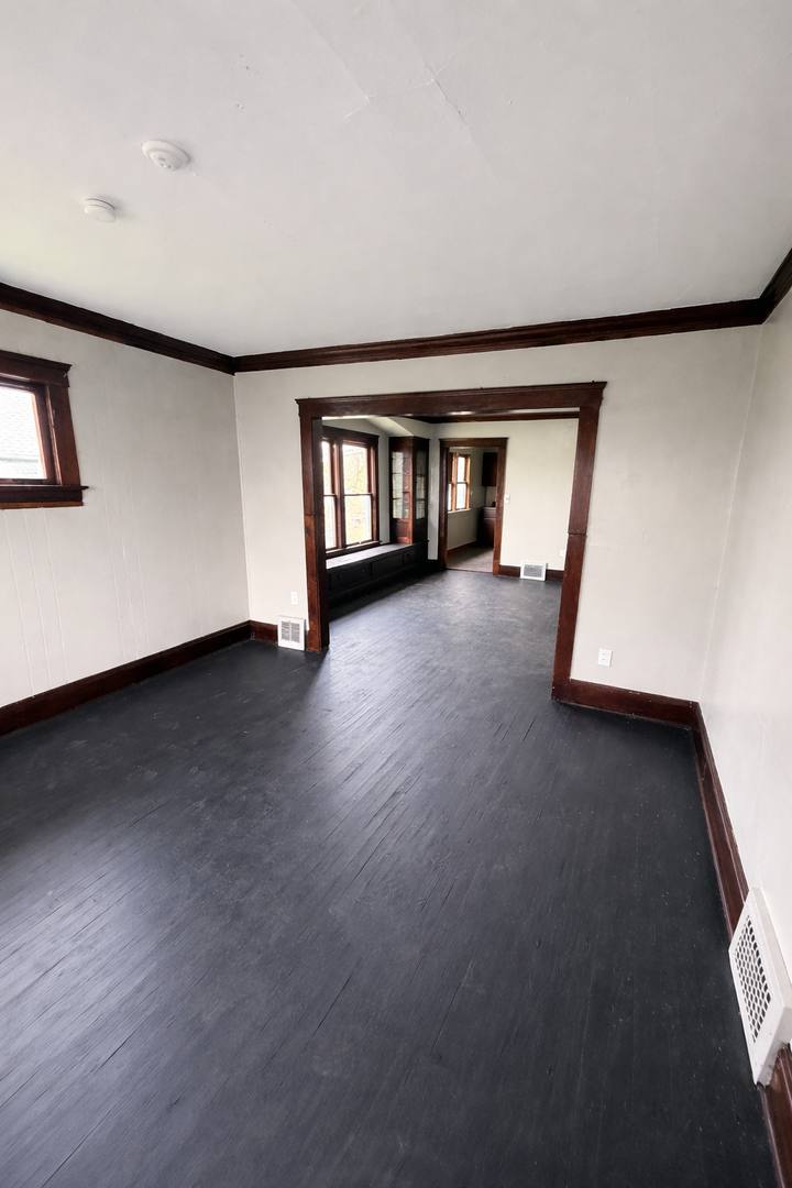 Apartment for rent at 9529 Mount Auburn Ave, Cleveland, OH 44104