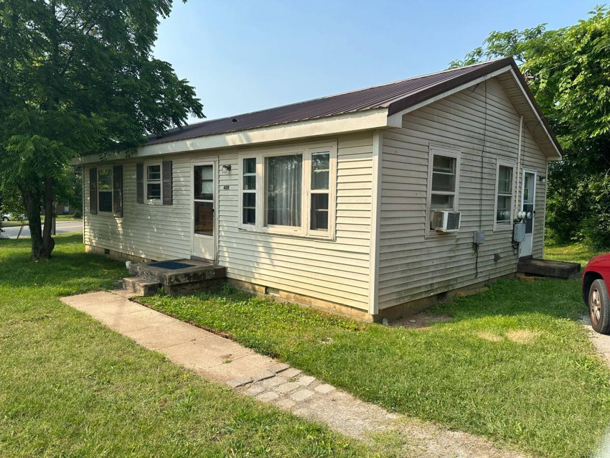 House for rent at 400 Highland Circle, Clarksville, TN 37040