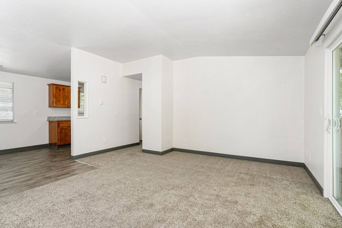 Apartment for rent at 17170-17220 SW Heritage Court, Beaverton, OR 97006