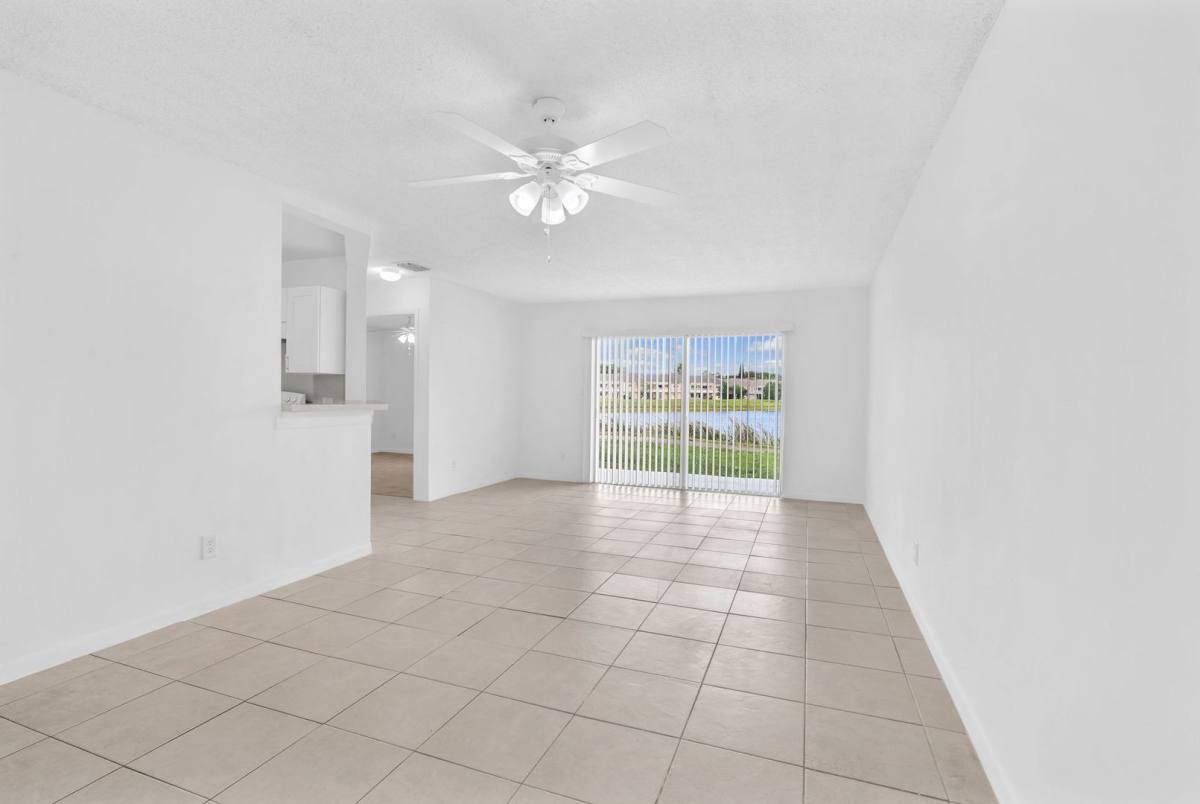 Apartment for rent at 2020 NE 163rd St, Miami, FL 33162