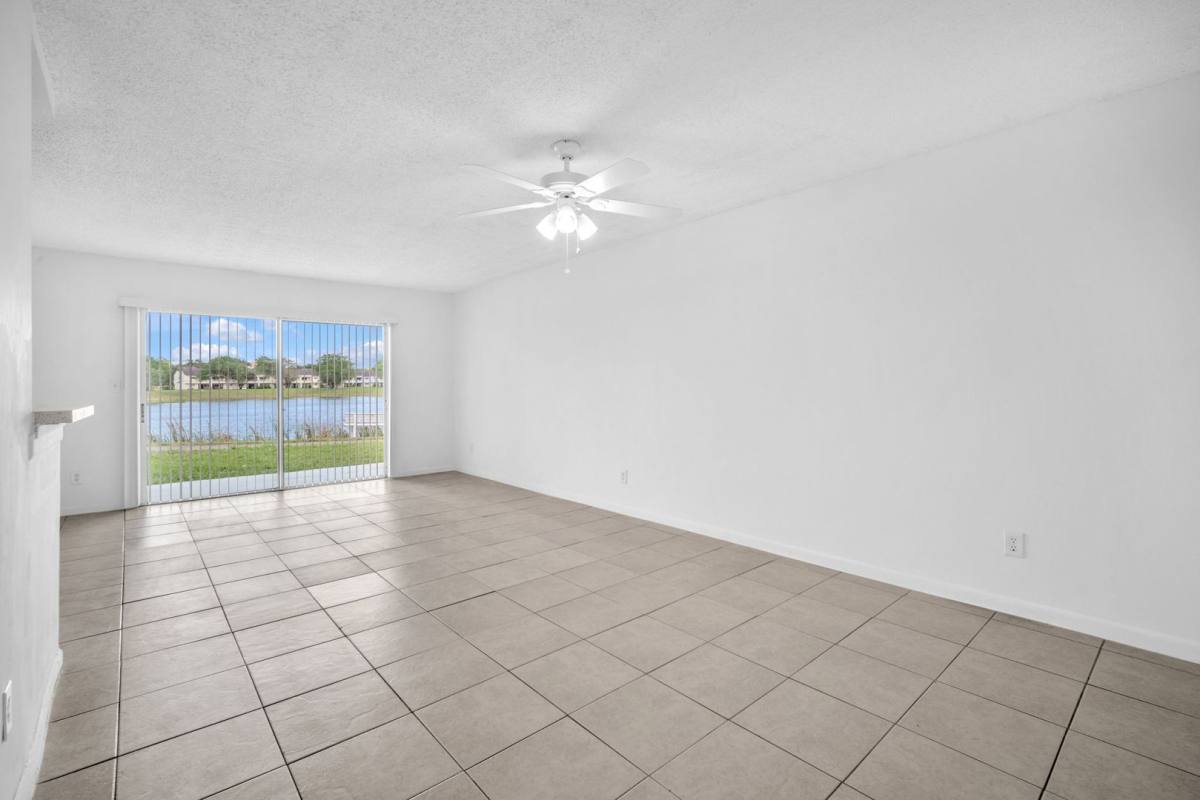 Apartment for rent at 2020 NE 163rd St, Miami, FL 33162
