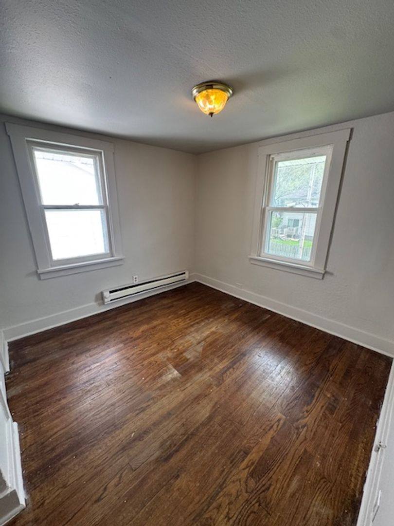 House for rent at 1516 Bayer Ave, Fort Wayne, IN 46805