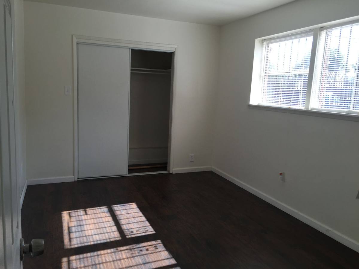 Apartment for rent at 7404 S Western Ave, Los Angeles, CA 90047