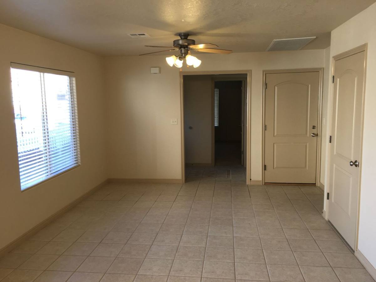 House for rent at 6179 W 100 S, Hurricane, UT 84737