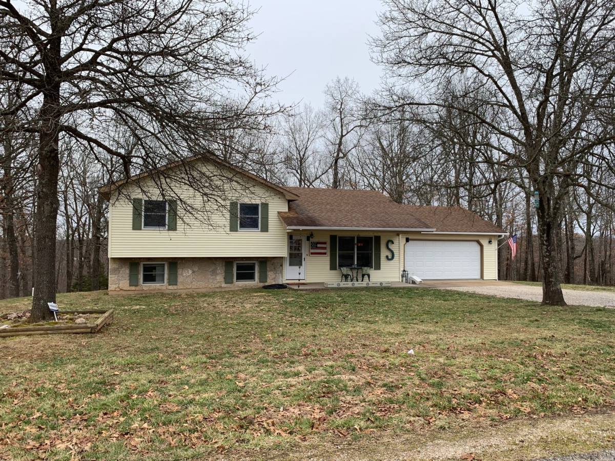 House for rent at 16460 Harmony Lane, Saint Robert, MO 65584