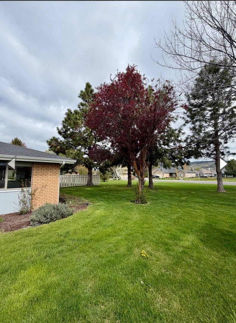 House for rent at 1165 Harbor Isles Blvd, Klamath Falls, OR 97601