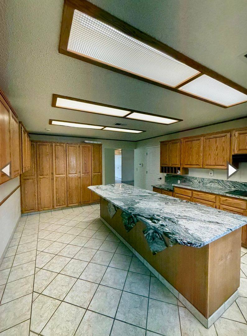 House for rent at 1165 Harbor Isles Blvd, Klamath Falls, OR 97601