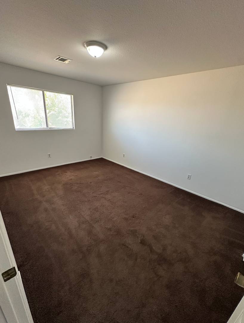 Apartment for rent at 43415 20th St W, Lancaster, CA 93534