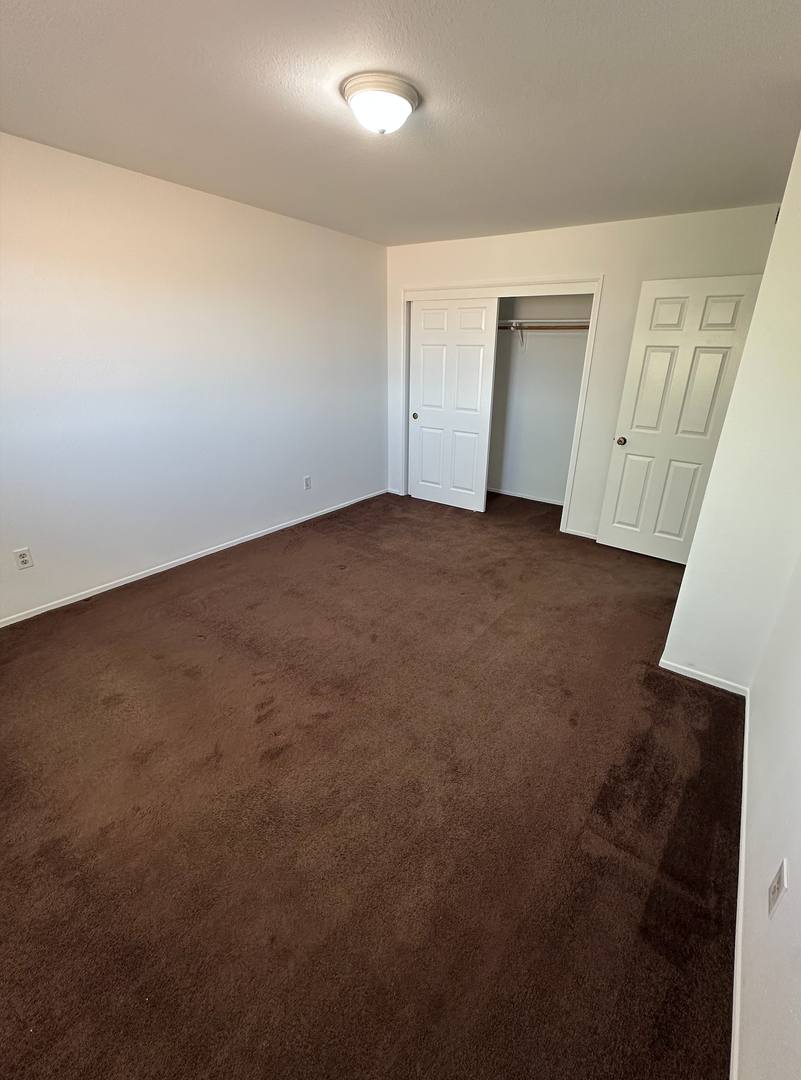 Apartment for rent at 43415 20th St W, Lancaster, CA 93534