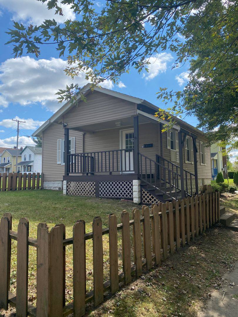 House for rent at 311 S Market St, Girard, OH 44420