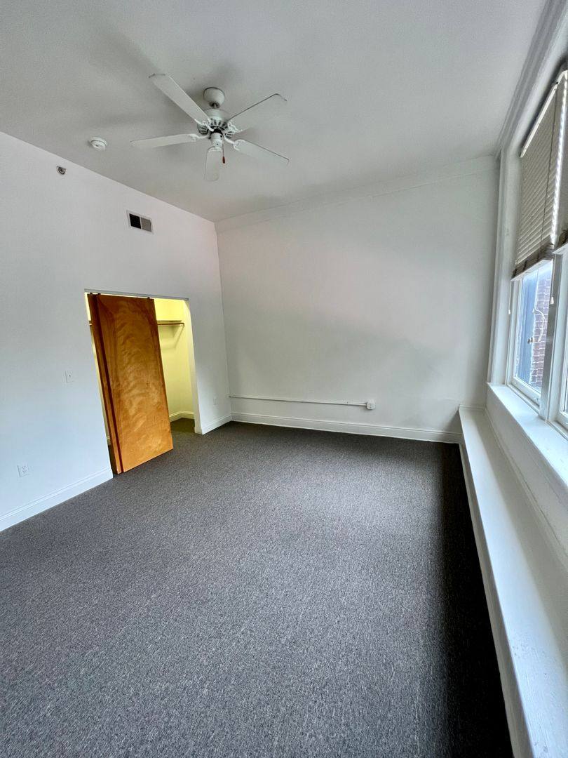 Apartment for rent at 325 W Broad St, Richmond, VA 23220
