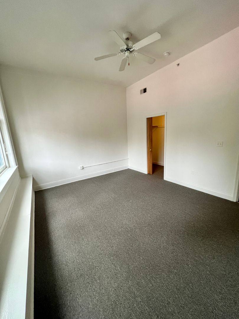 Apartment for rent at 325 W Broad St, Richmond, VA 23220