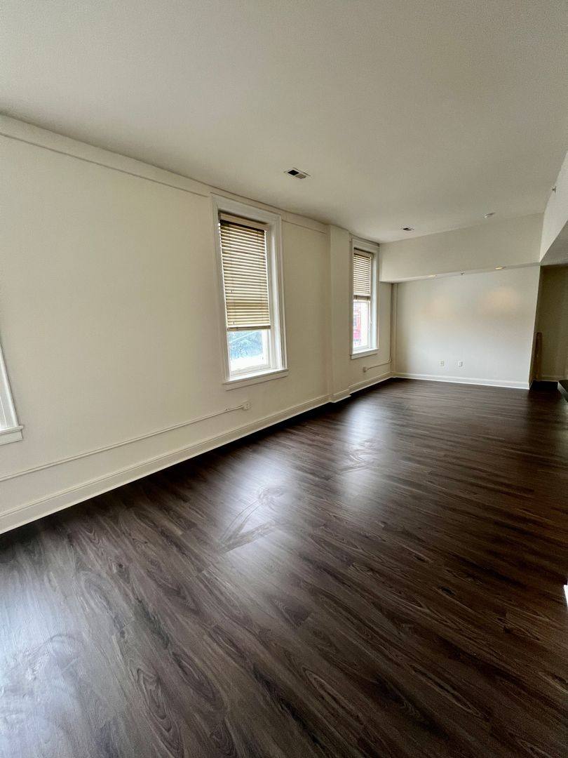 Apartment for rent at 325 W Broad St, Richmond, VA 23220