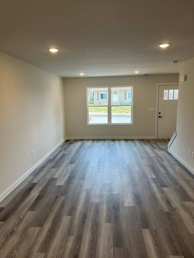 Townhouse for rent at 222 22nd Ave, Hickory, NC 28601