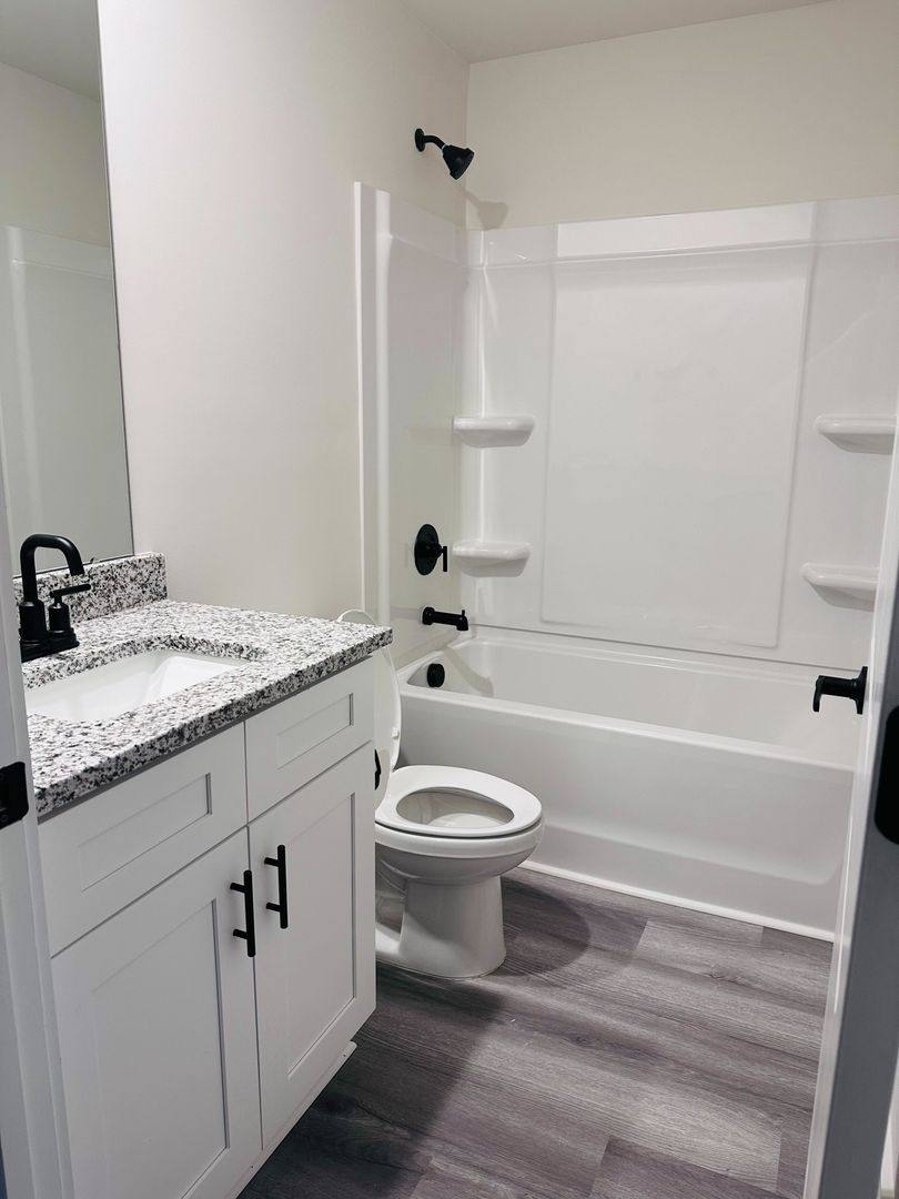 Townhouse for rent at 222 22nd Ave, Hickory, NC 28601