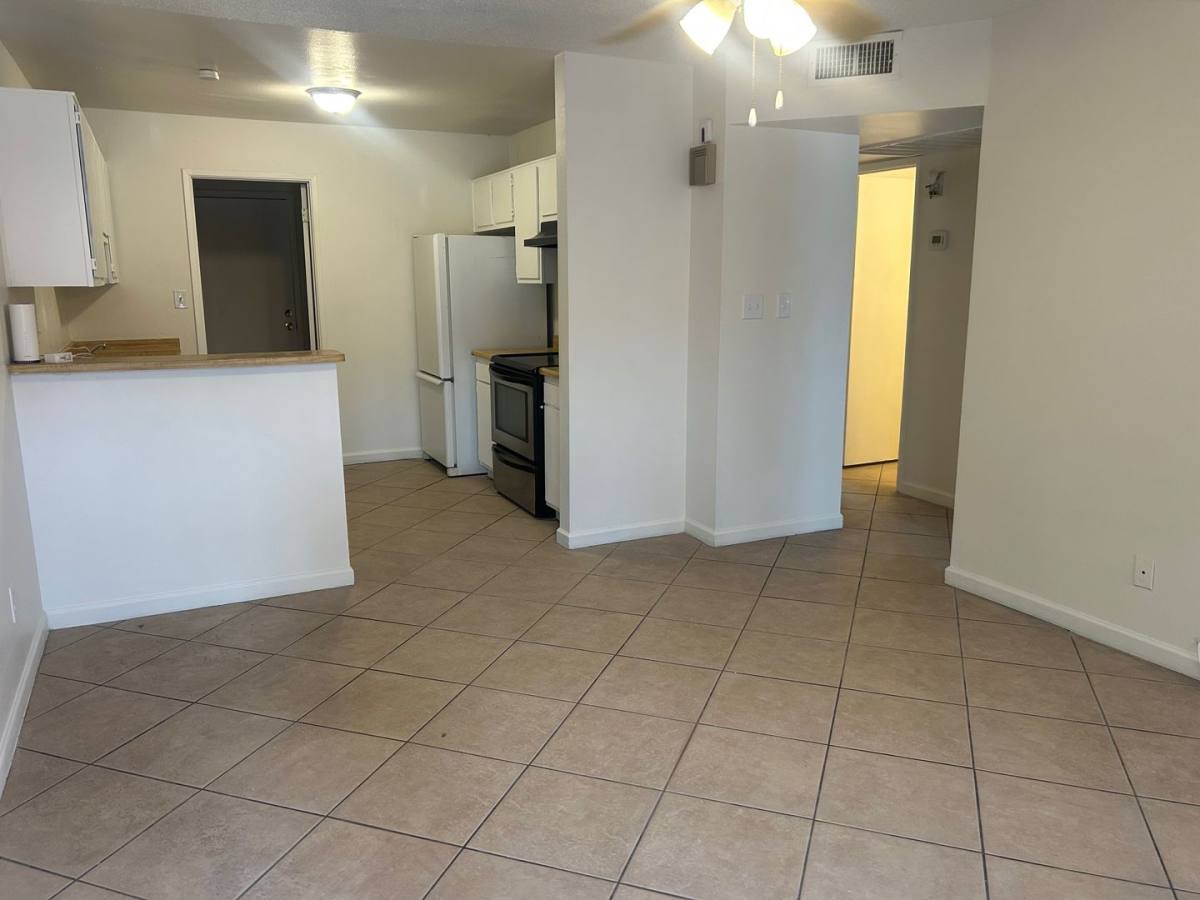 Apartment for rent at 435 E 9th Ave, Mesa, AZ 85204