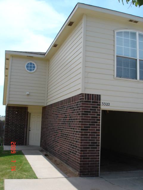 Townhouse for rent at 3320-3322 Ridgecrest Circle, Norman, OK 73072