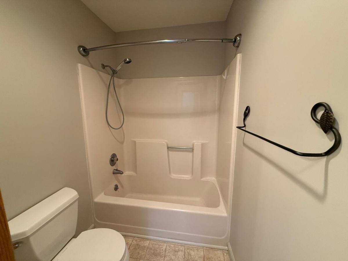 Condo for rent at 301 N 15th St, Hood River, OR 97031
