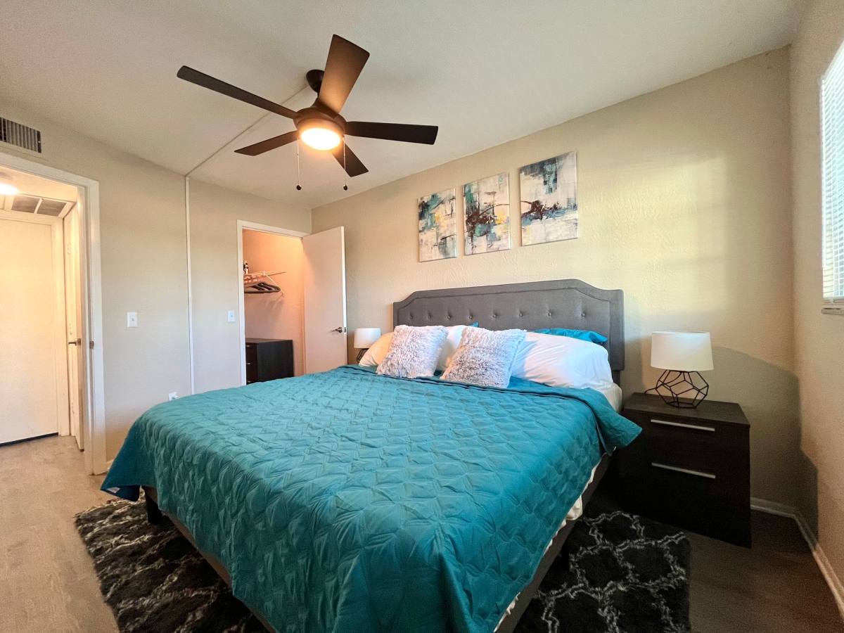 Apartment for rent at 4771 100th Way N, Saint Petersburg, FL 33708