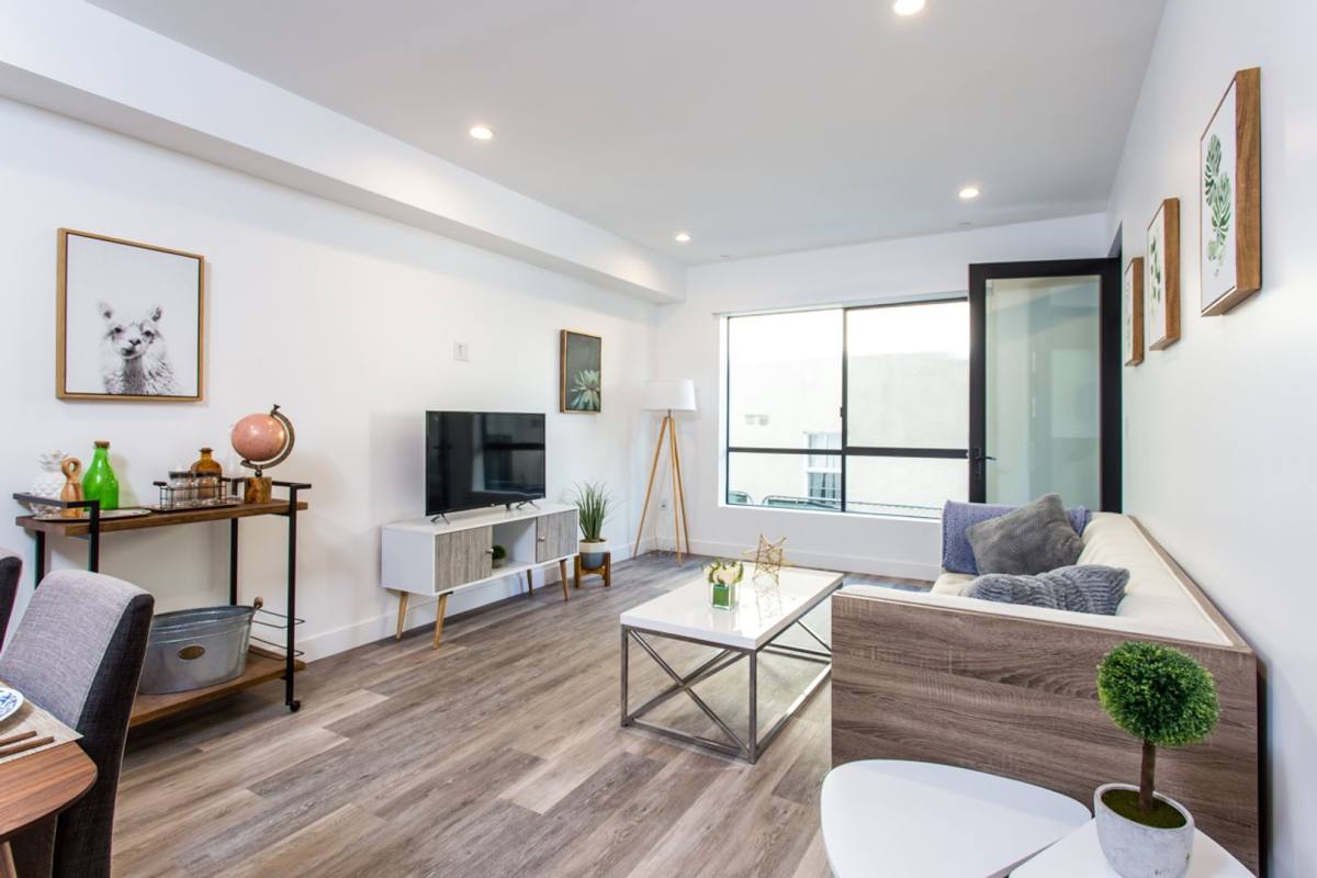 Apartment for rent at 5012 S Slauson Ave, Culver City, CA 90230