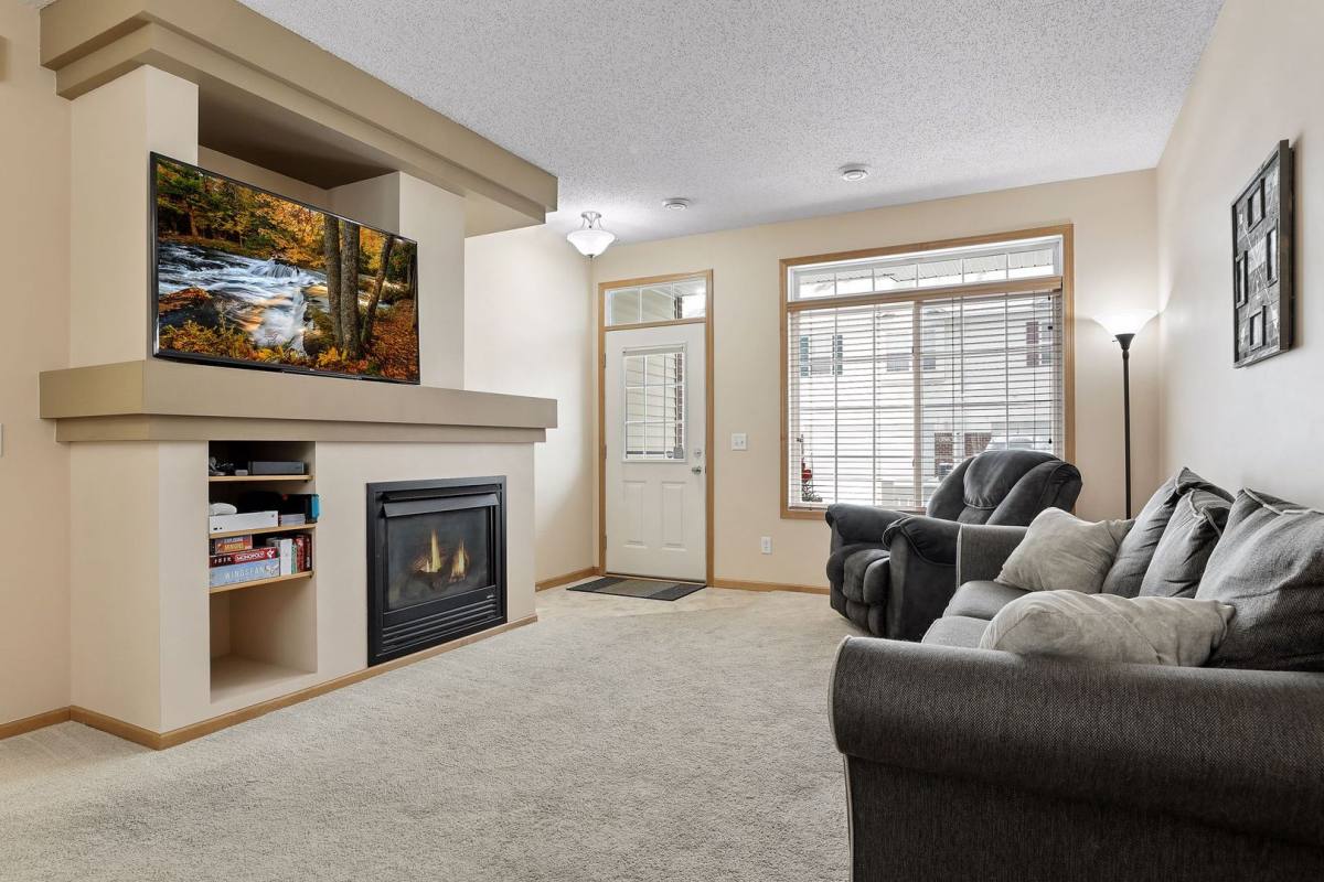 Townhouse for rent at 3775 Hazel Trail, Saint Paul, MN 55129