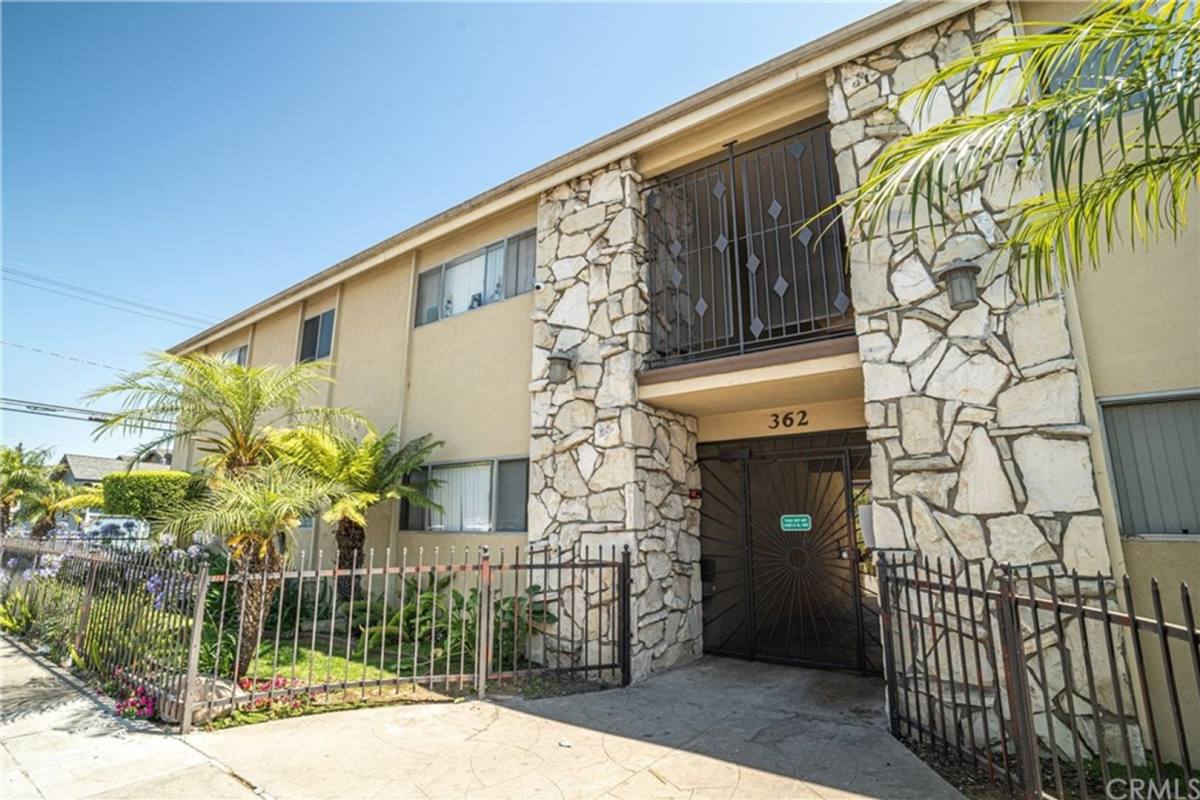 Apartment for rent at 362 E Louise St, Long Beach, CA 90805