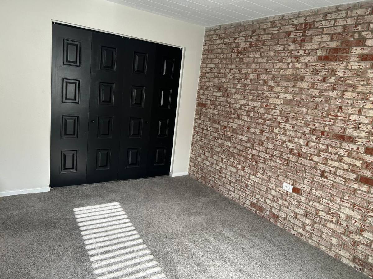 Apartment for rent at 1045 Turnpike St, Beaver, PA 15009