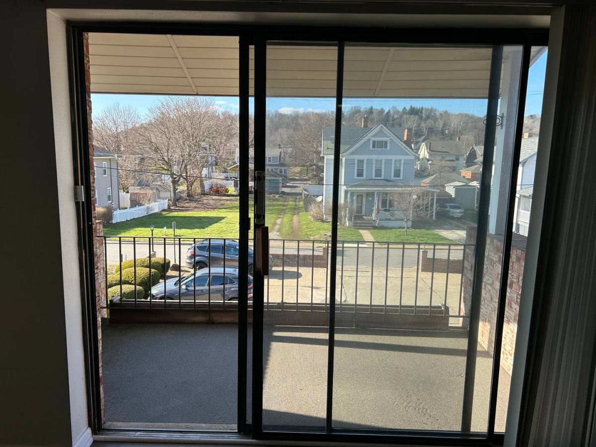 Apartment for rent at 1045 Turnpike St, Beaver, PA 15009