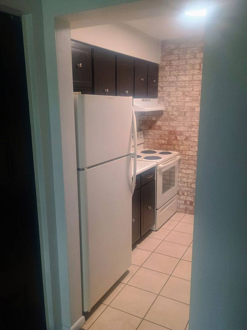 Apartment for rent at 1045 Turnpike St, Beaver, PA 15009