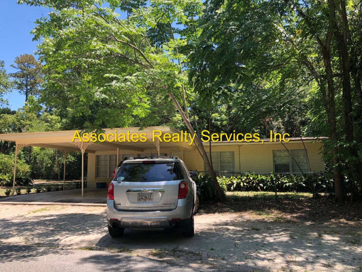 House for rent at 2631 NW 1st Ave, Gainesville, FL 32607