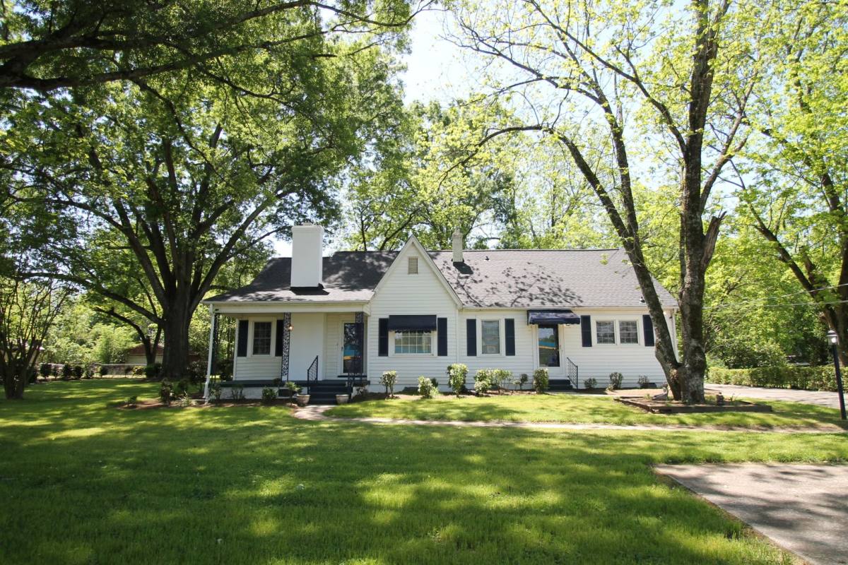 House for rent at 1004 S Anderson Rd, Rock Hill, SC 29732