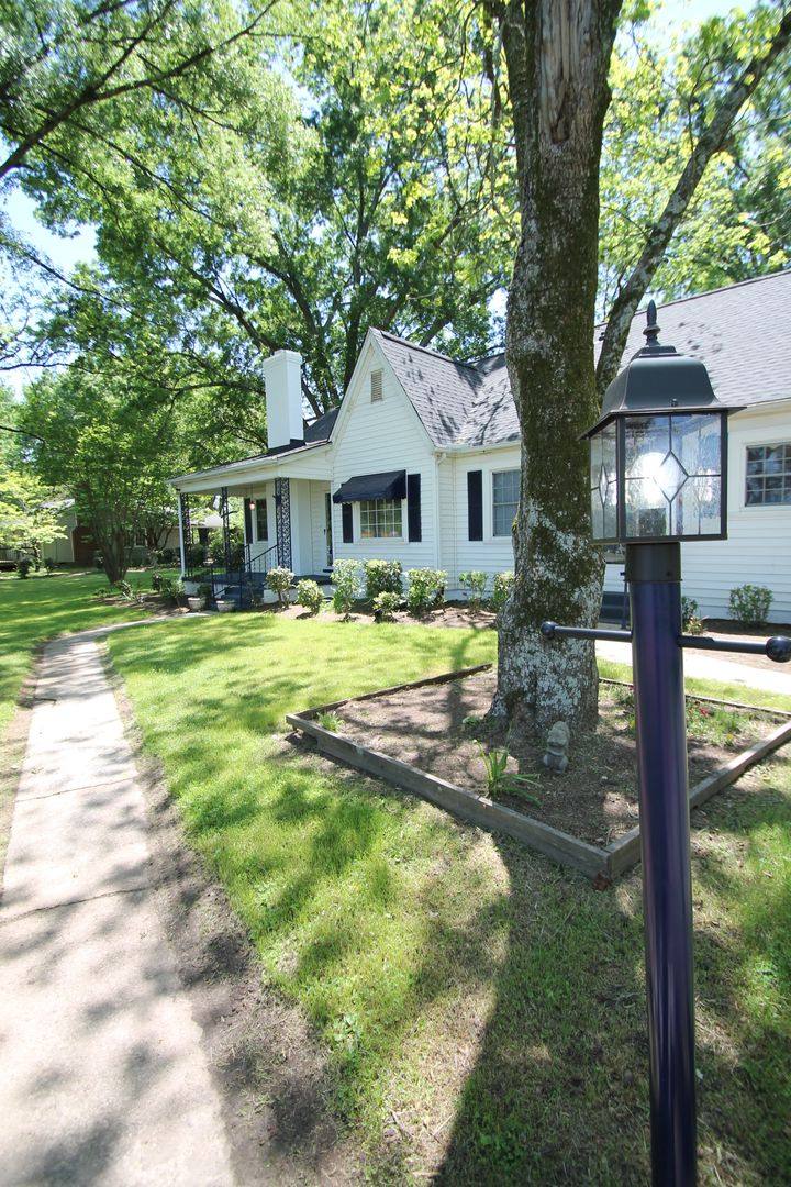 House for rent at 1004 S Anderson Rd, Rock Hill, SC 29732