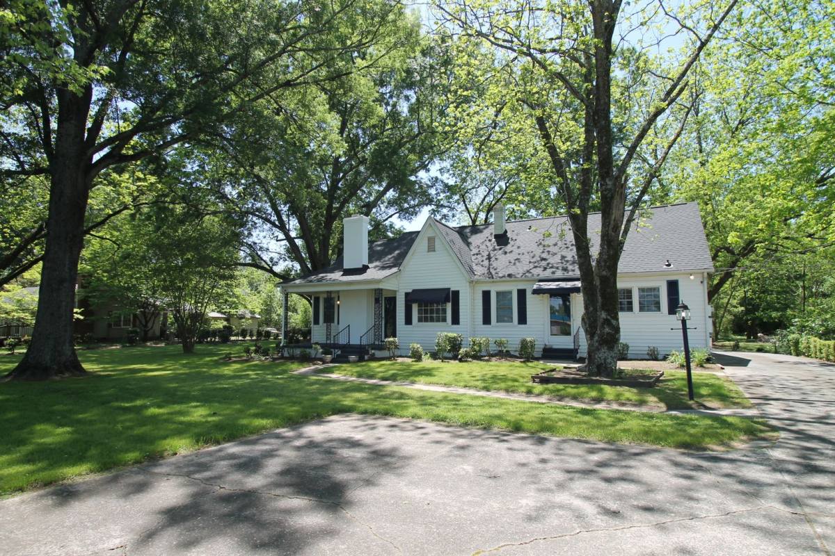 House for rent at 1004 S Anderson Rd, Rock Hill, SC 29732