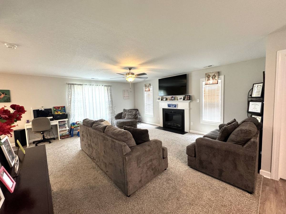 House for rent at 1109 Carteret Manor Dr, Jacksonville, NC 28546