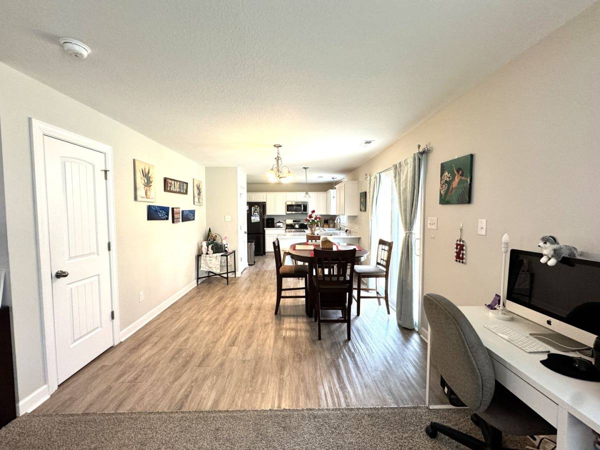 House for rent at 1109 Carteret Manor Dr, Jacksonville, NC 28546