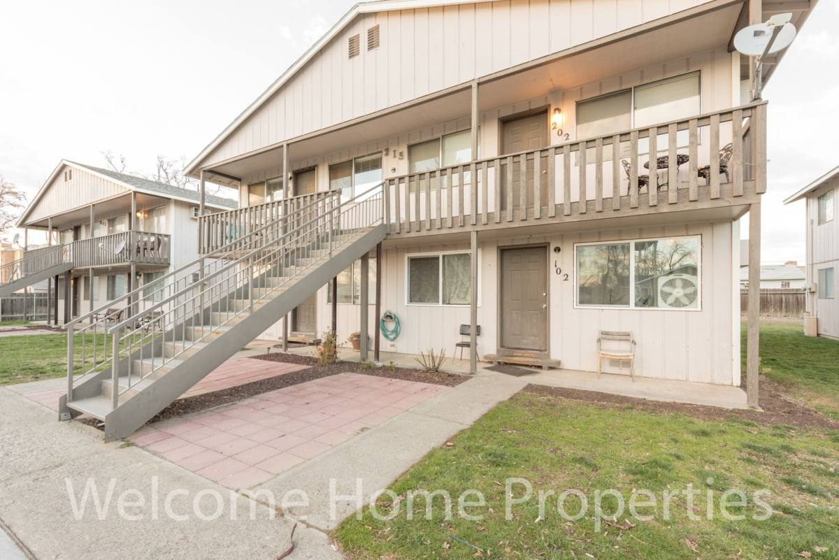 Apartment for rent at 211-347 SE 3rd St, College Place, WA 99324