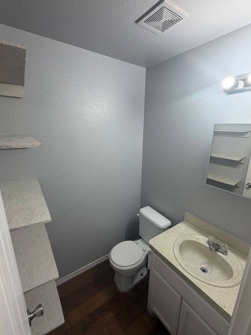 Apartment for rent at 3114 - 16 Ave, Fort Worth, TX 76105